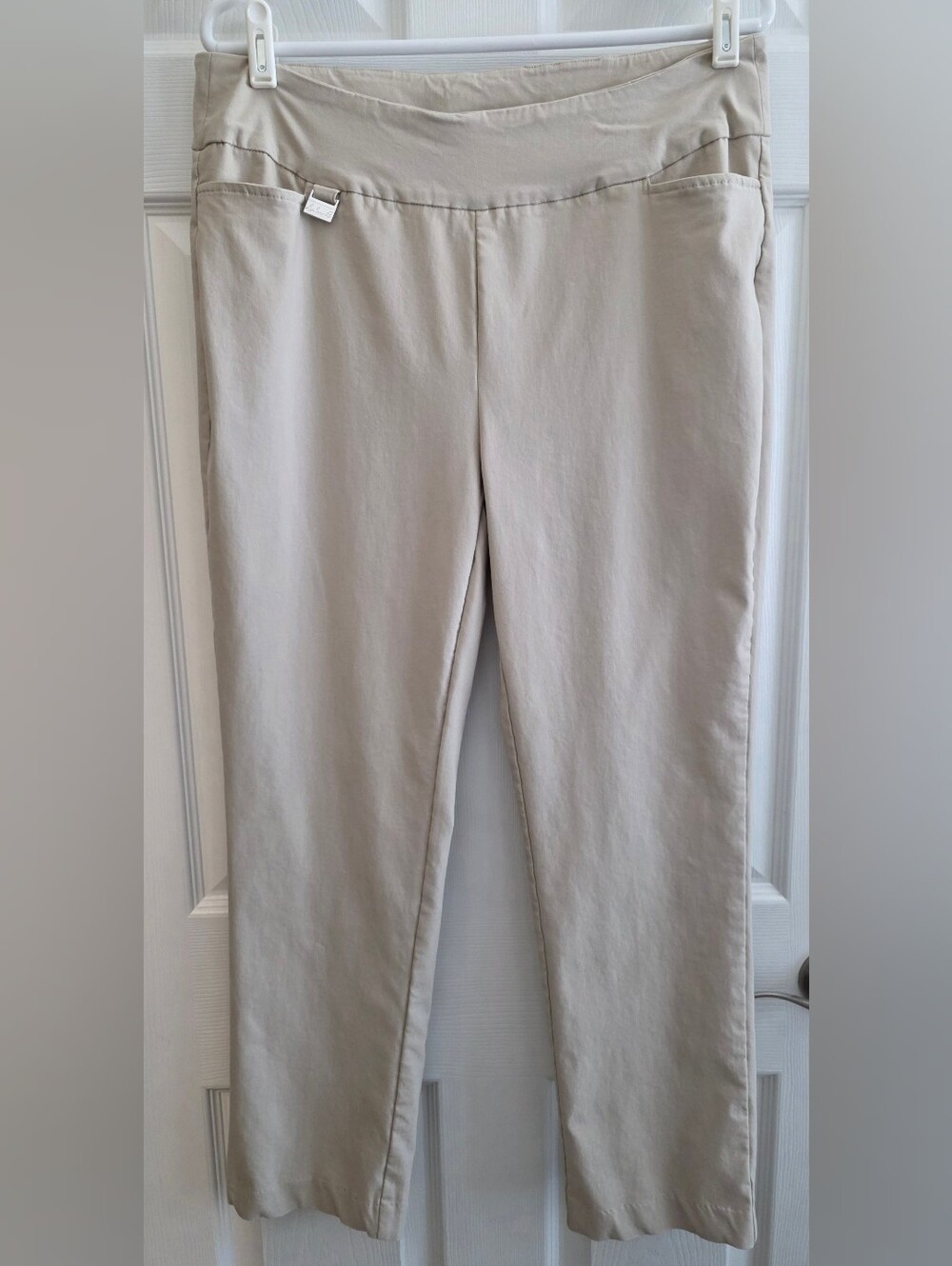 Lulu B 16 Pants Beige Straight Leg Pants Front Pockets